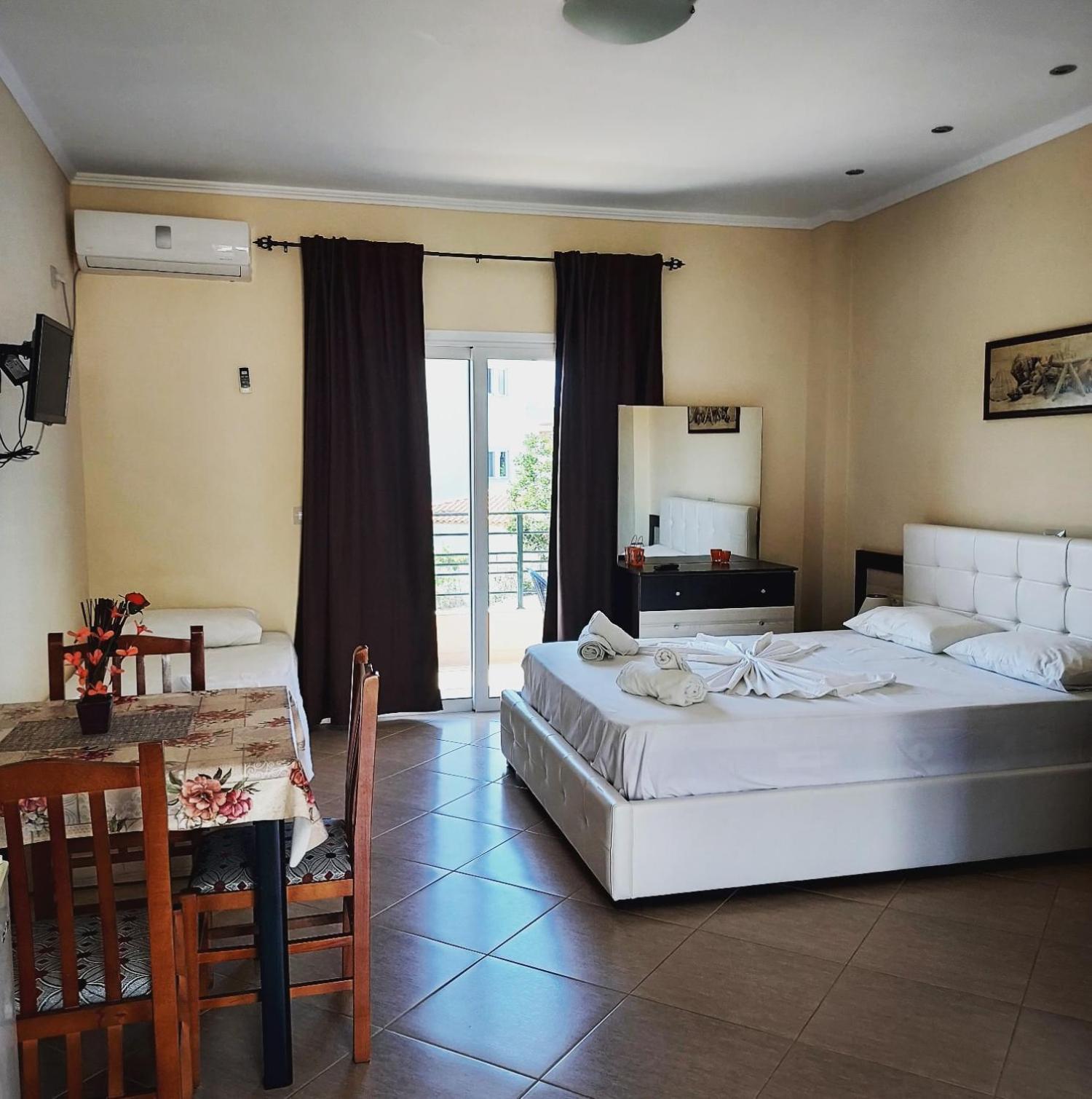 Apartments Jay Ксаміл Екстер'єр фото